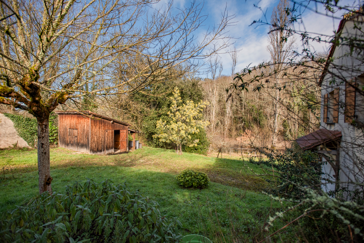 COUZE-ET-SAINT-FRONT Maison individuel, +/-80 m2 , grande sous-sol 6pieces,  3 chambres, atelier en bois, jardin et bois 17