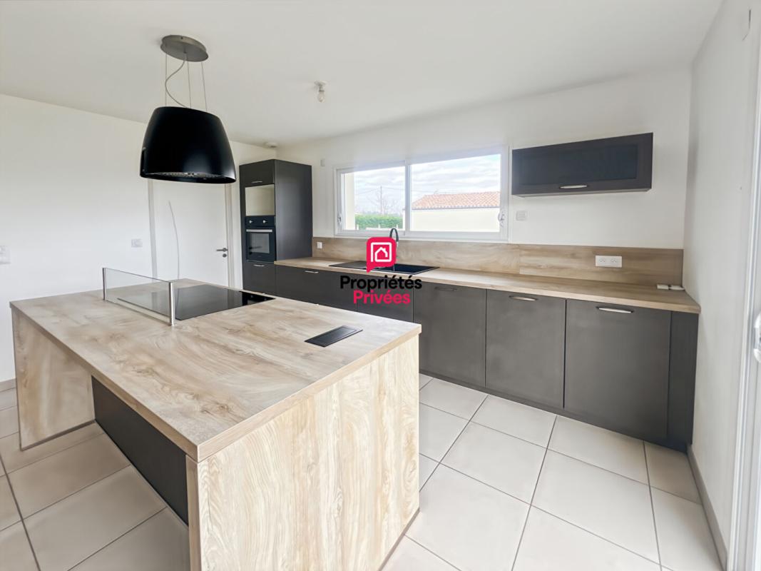 COCUMONT Maison de plain-pied - 3 chambres - jardin 1