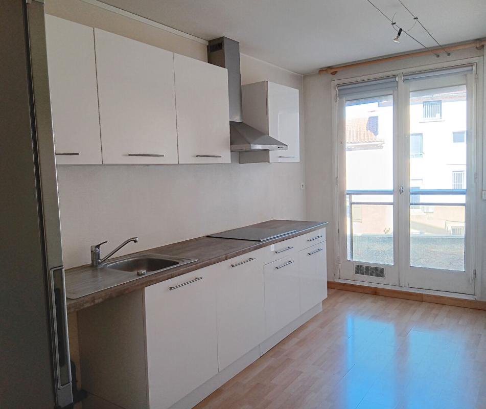 CAHORS Cahors centre ville, appartement 120 m², ascenseur et parking 17