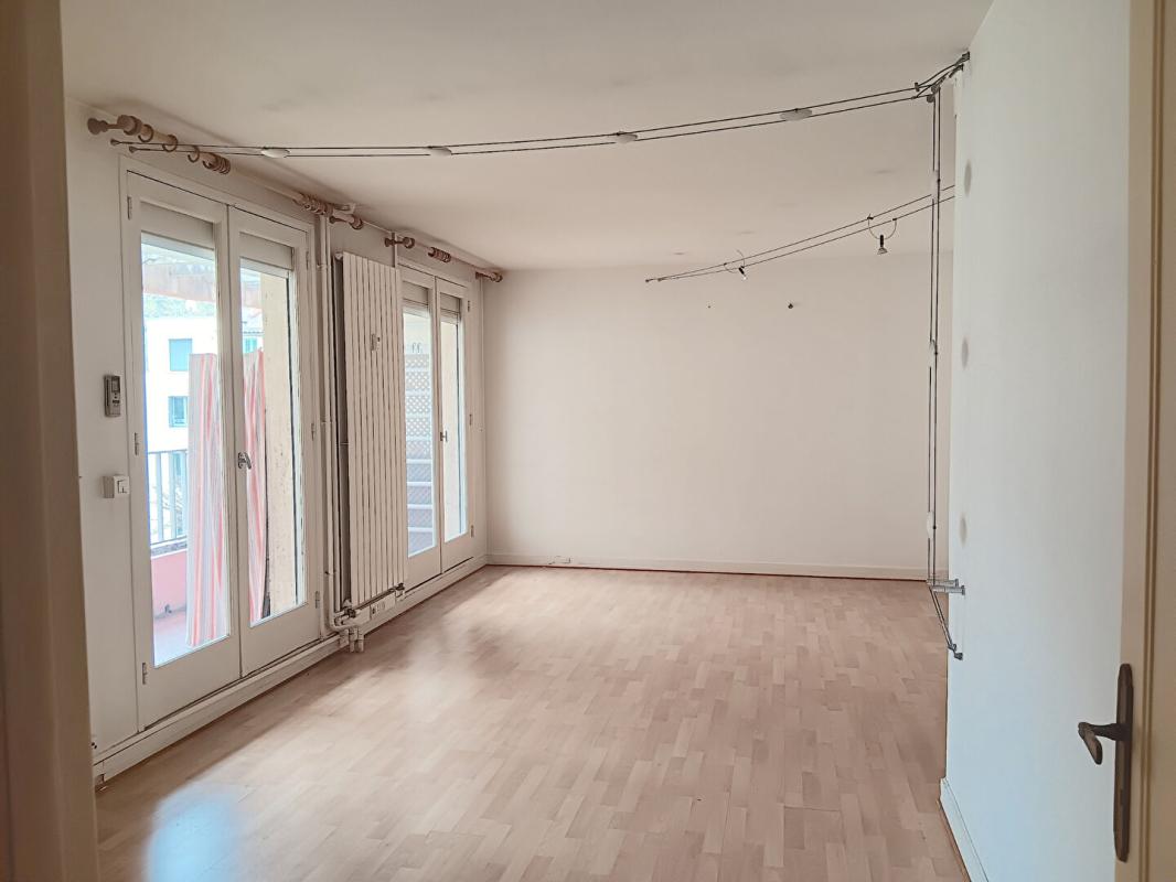 CAHORS Cahors centre ville, appartement 120 m², ascenseur et parking 6