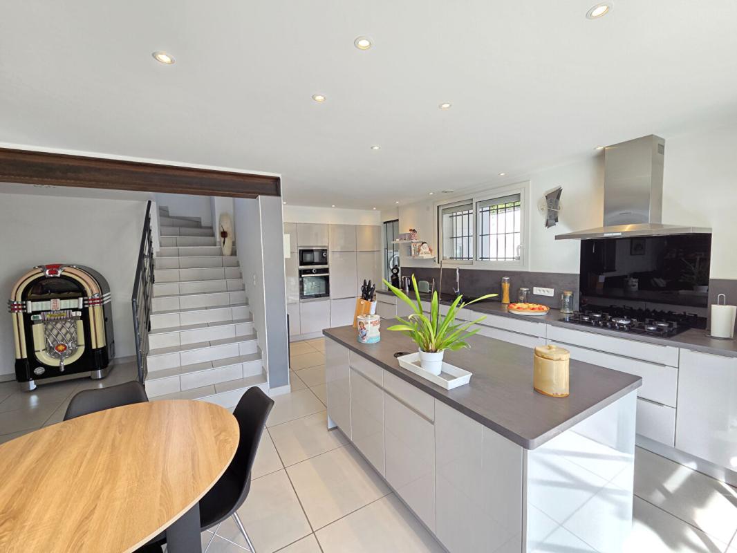 MONTELIMAR Maison Montélimar 4 pièces 110 m2 10