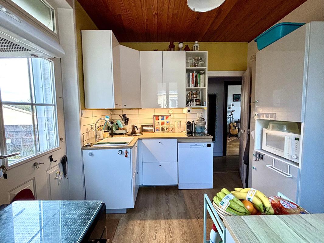 FLEURY-LES-AUBRAIS Maison de charme AV - 4 pièce(s) - 3 chambres 4