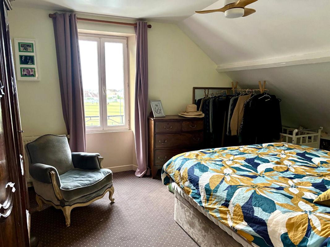 FLEURY-LES-AUBRAIS Maison de charme AV - 4 pièce(s) - 3 chambres 7