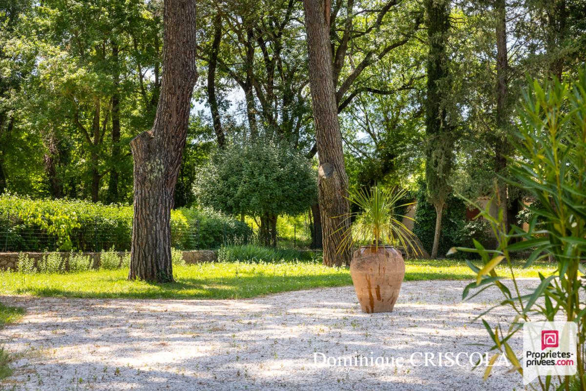 TOURVES Exclusivité : Propriété de caractère à TOURVES 1