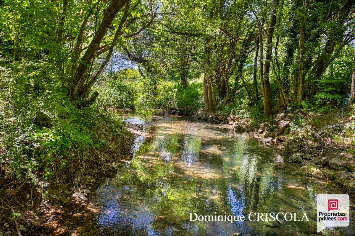 TOURVES Exclusivité : Propriété de caractère à TOURVES 16