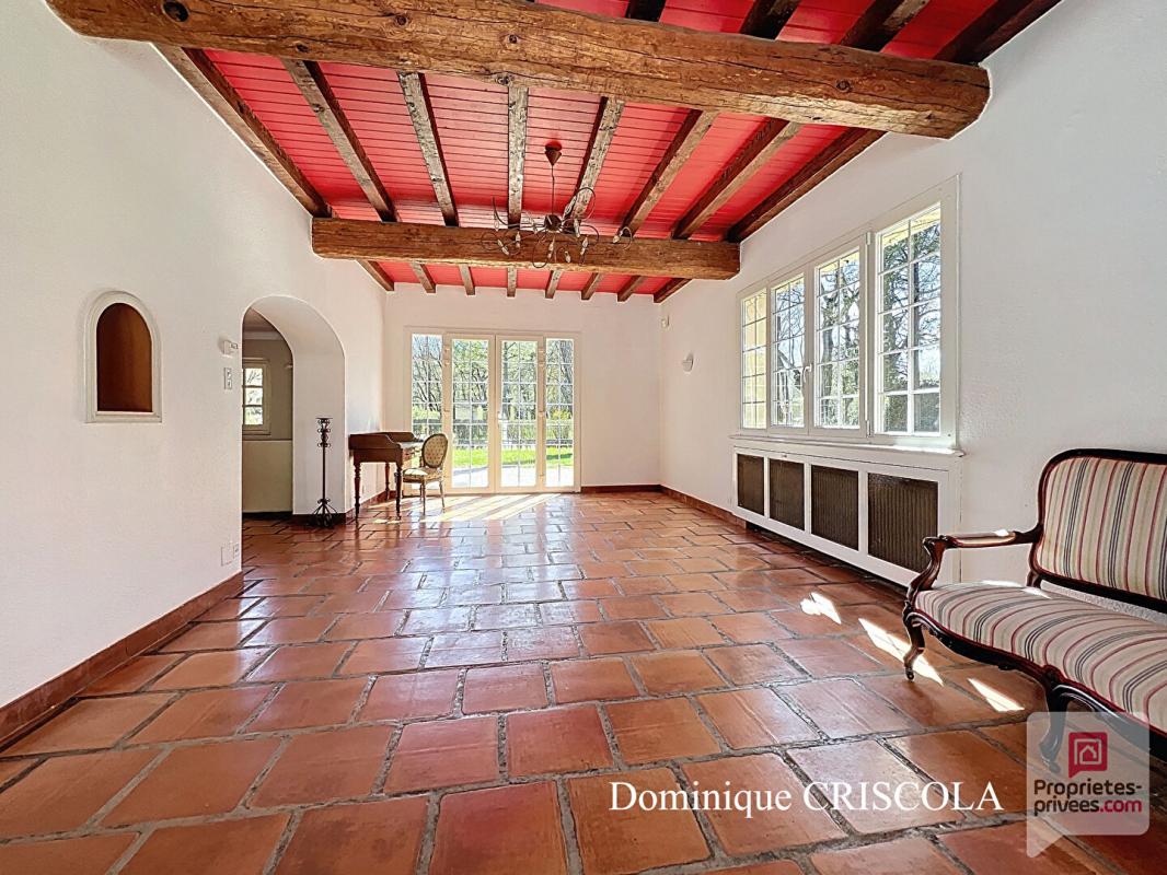 TOURVES Exclusivité : Propriété de caractère à TOURVES 5