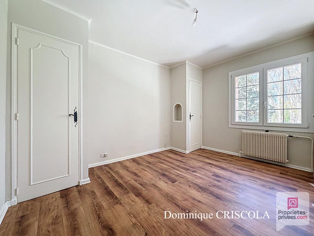 TOURVES Exclusivité : Propriété de caractère à TOURVES 8