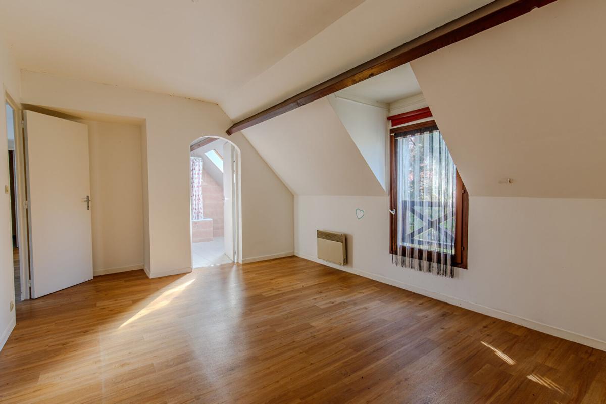 OINVILLE-SUR-MONTCIENT EXCLUSIVITE PROPRIETES-PRIVEES - Maison de village avec fort potentiel au coeur de Oinville-sur-Montcient 7