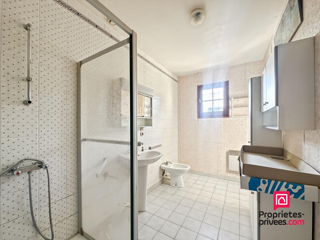 AVALLON Pavillon élevé sur sous-sol Avallon 7 pièces 135 m2 8
