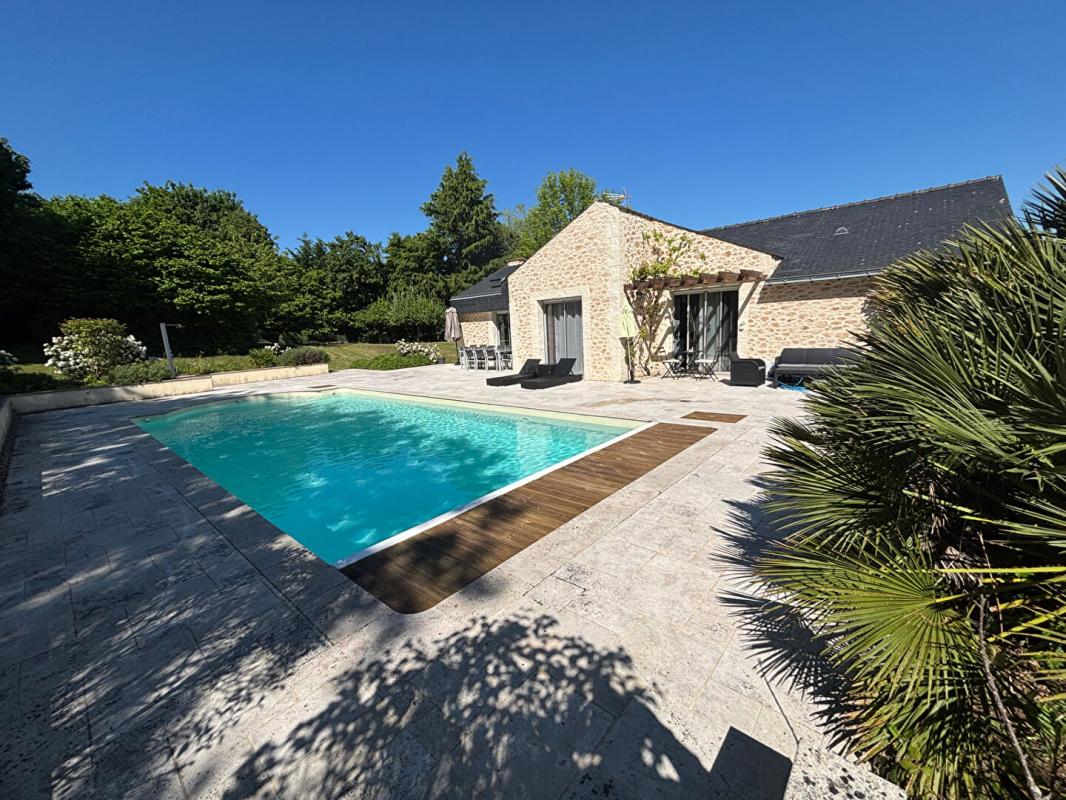 FREIGNE VALLONS DE L'ERDRE DANS UN CADRE IDYLLIQUE MAGNIFIQUE MAISON D'ARCHITECTE 11