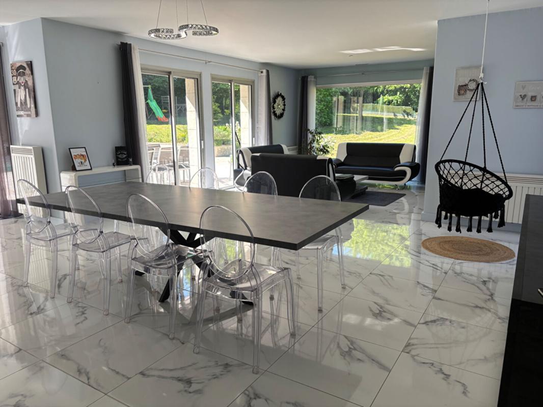 FREIGNE VALLONS DE L'ERDRE DANS UN CADRE IDYLLIQUE MAGNIFIQUE MAISON D'ARCHITECTE 2