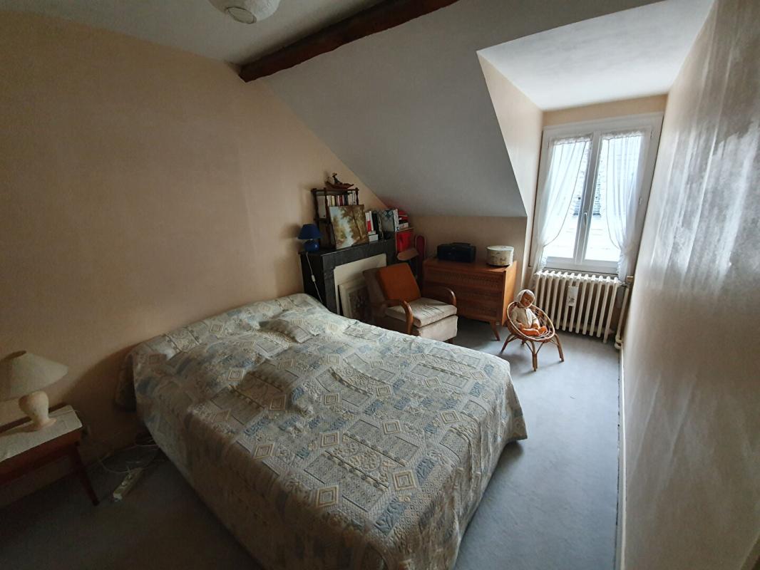 CHATEAUROUX Maison de ville T4, 2 chambres, jardin 8