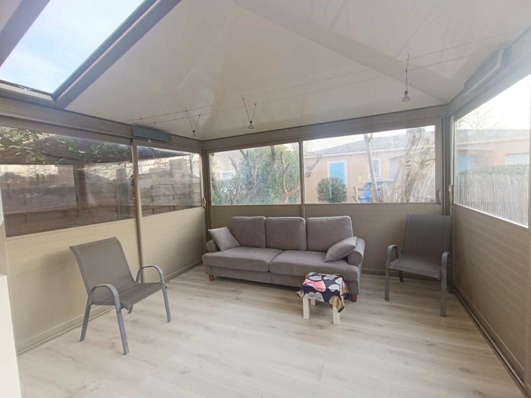 EYGUIERES Maison Eyguieres + Cour + Garage 11