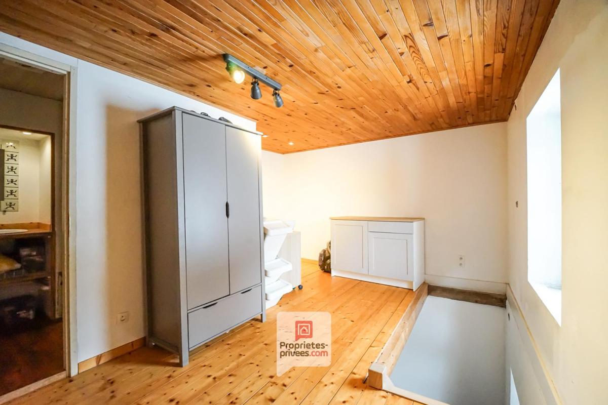 SAINT-HILAIRE Plateau des Petites Roches (38660) - Maison  - 3 chambres + grange +garage 10