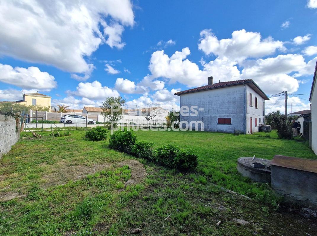 SAINT-ANDRE-DE-CUBZAC Terrain constructible hyper centre 2