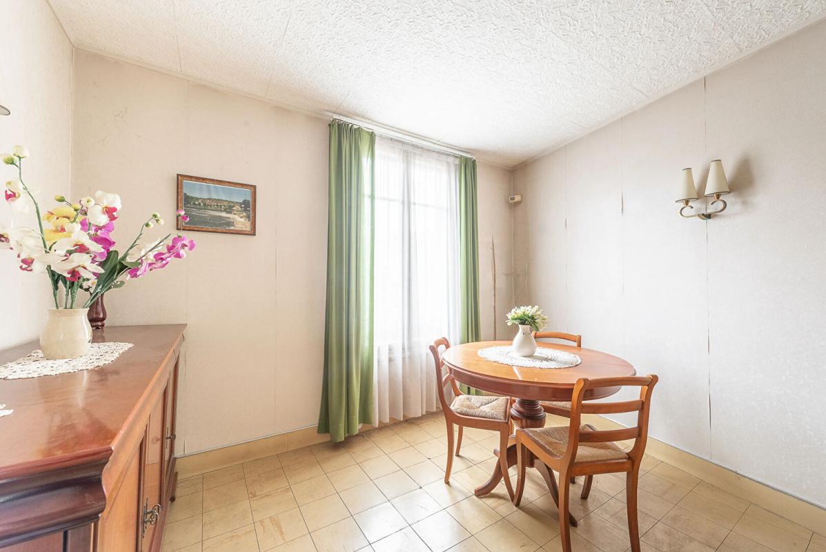 PIERREFONDS Maison Pierrefonds 5 pièce(s) 150 m2 14