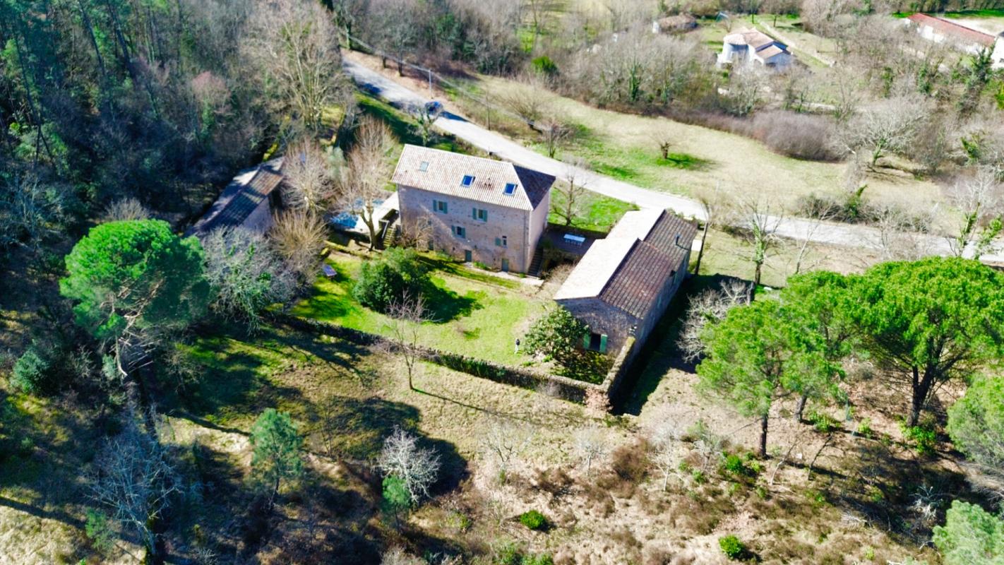 LARGENTIERE Demeure de prestige Chassiers 12 pièces 369 m2 1