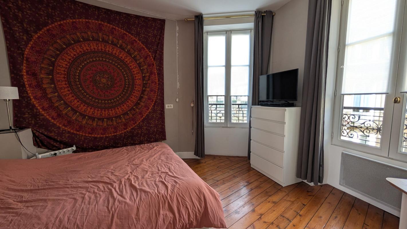 BRIVE-LA-GAILLARDE BRIVE Centre : Apt T5 de 110m² + Apt T2 de 40m² avec Terrasse 50 m² et Balcon 12