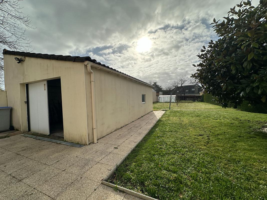 SAINTE-LUCE-SUR-LOIRE Maison Sainte Luce Sur Loire 4 pièce(s) 87 m2 13