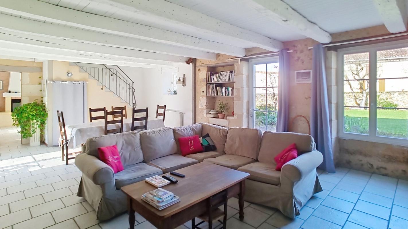 SAINT-MAURICE-LA-CLOUERE Saint Maurice La Clouère - Propriété de charme en pierre - 219 m² - 6 chambres - 1,38 hectare 5