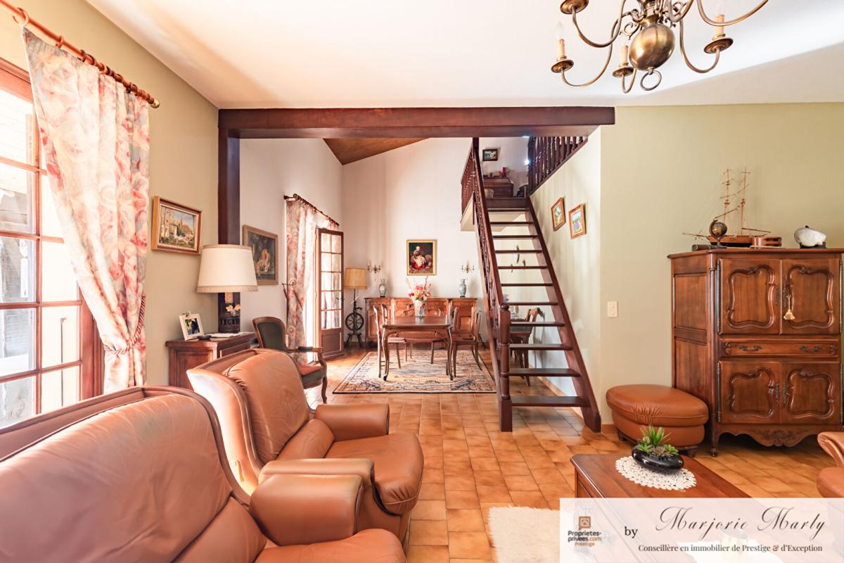 LEZIGNAN-CORBIERES A vendre Maison d'architecte - 136 m2  - LEZIGNAN CORBIERES (11200) - 285 000  HAI 11