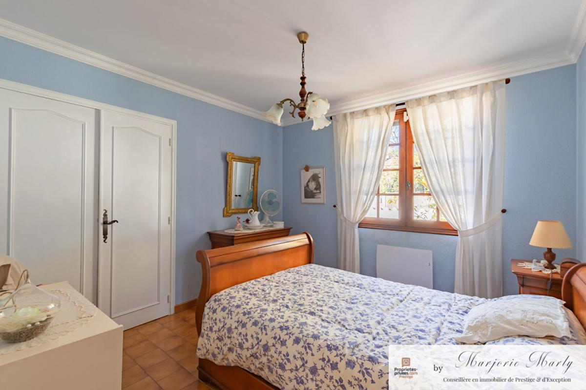 LEZIGNAN-CORBIERES A vendre Maison d'architecte - 136 m2  - LEZIGNAN CORBIERES (11200) - 285 000  HAI 17