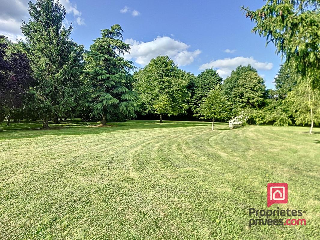 SAINT-COSME-EN-VAIRAIS St-Cosme-en-Verrais, belle longère rénovée de 160 m2 sur parc arboré 2