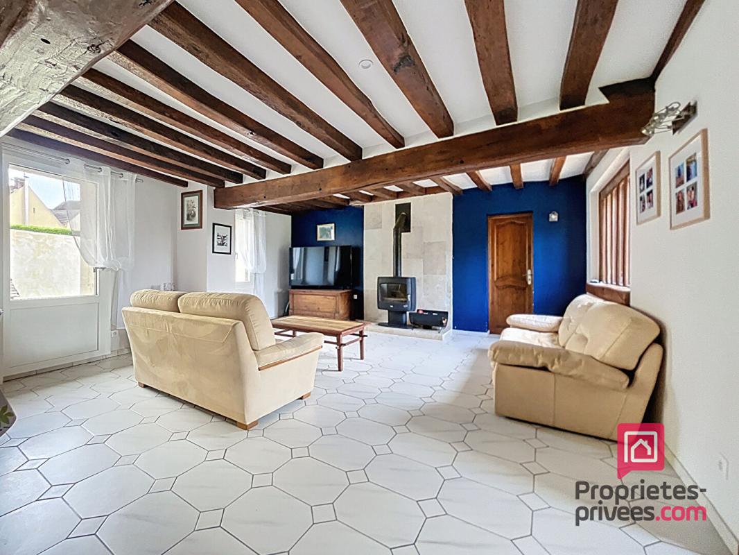 SAINT-COSME-EN-VAIRAIS St-Cosme-en-Verrais, belle longère rénovée de 160 m2 sur parc arboré 4