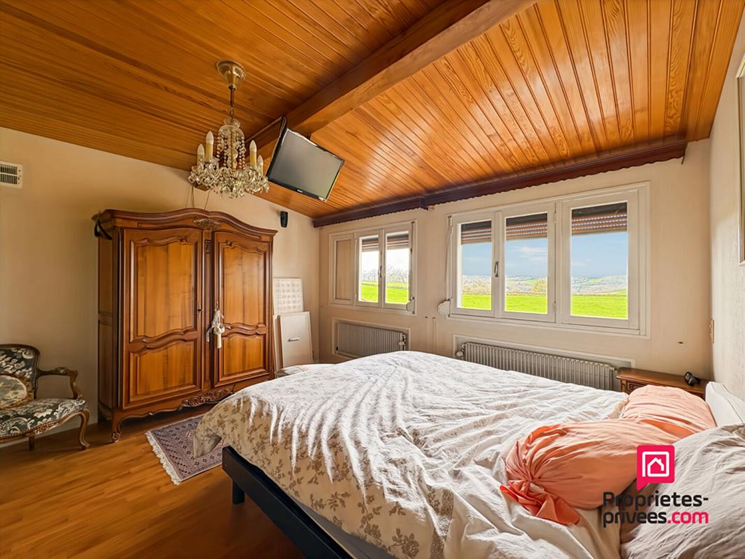 ROUVRAY Maison cossue Rouvray avec verger et grande dépendance 8