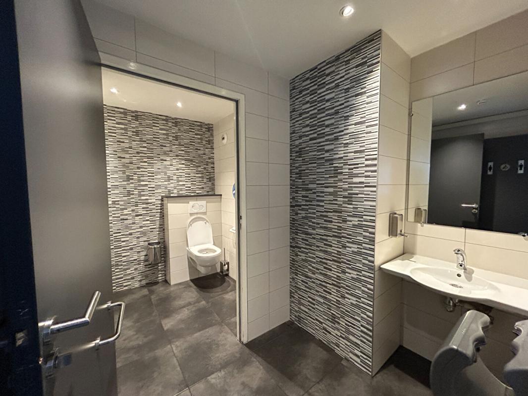 ANCENIS ANCENIS SAINT GEREON - MURS COMMERCIAUX LIBRES, RESTAURANT 4