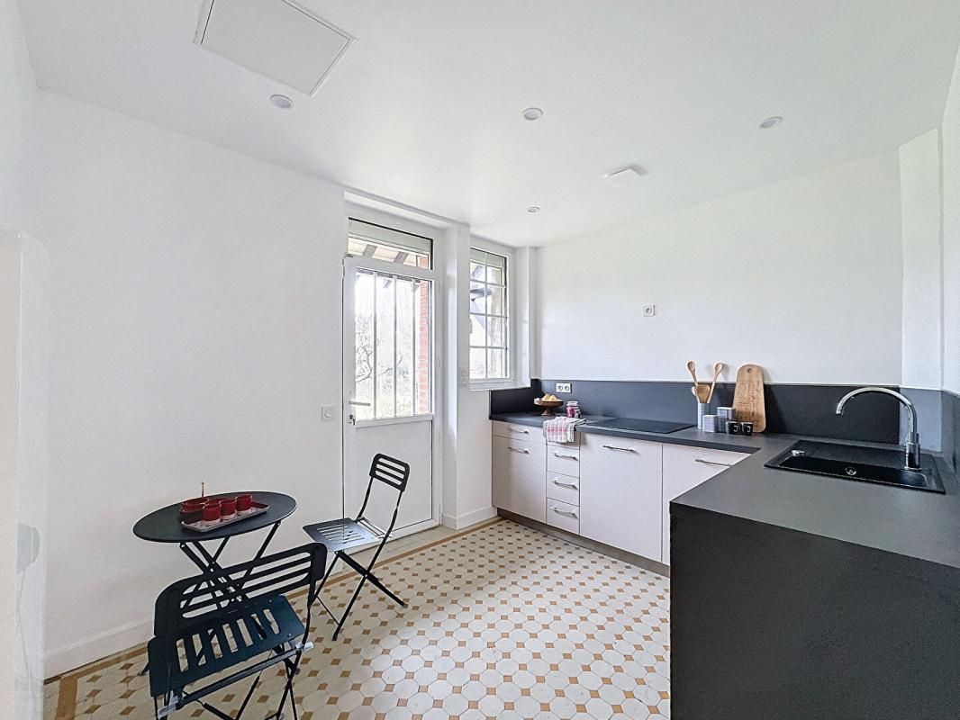 BOUSSY-SAINT-ANTOINE Maison d'architecte pleine de charme (1928) Aucun travaux, jardin et sous-sol 7