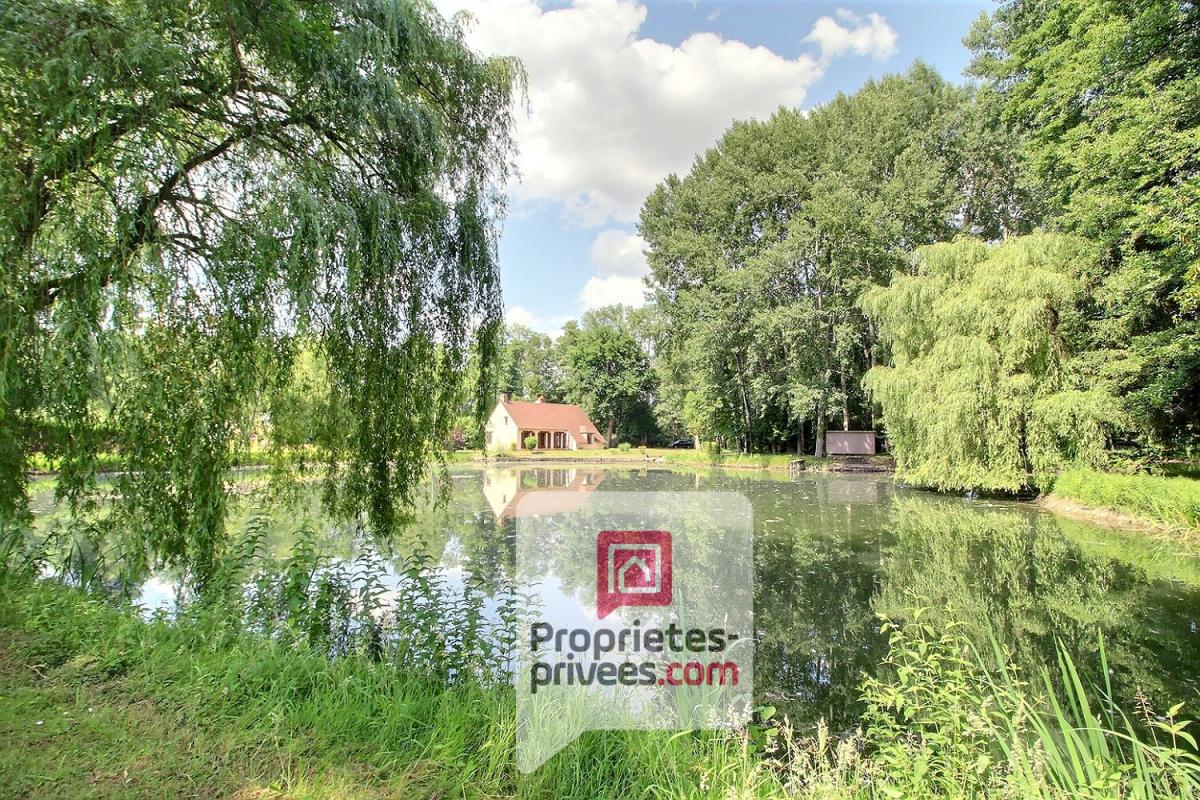 MONTARGIS A 1h30 de PARIS - Charmante MAISON avec ETANG de 5000 m2, édifiée sur plus de 2 Hectares et bordé par une rivière 11