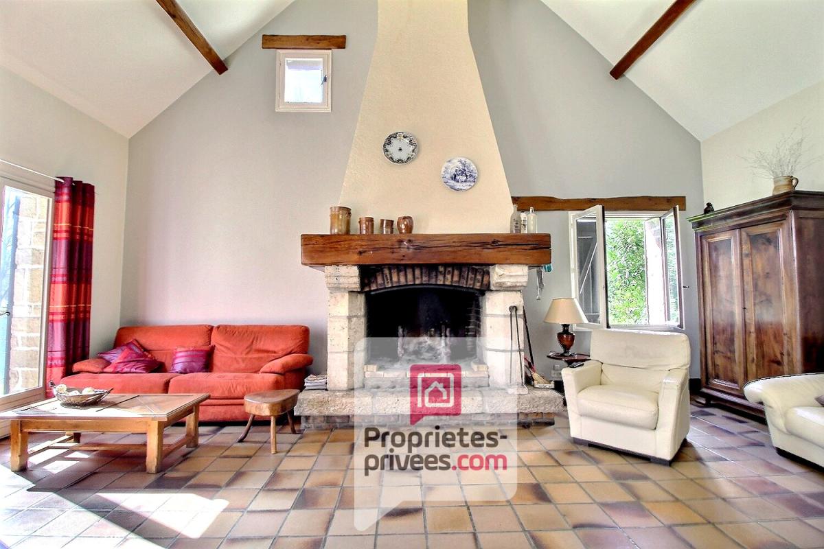 MONTARGIS A 1h30 de PARIS - Charmante MAISON avec ETANG de 5000 m2, édifiée sur plus de 2 Hectares et bordé par une rivière 4