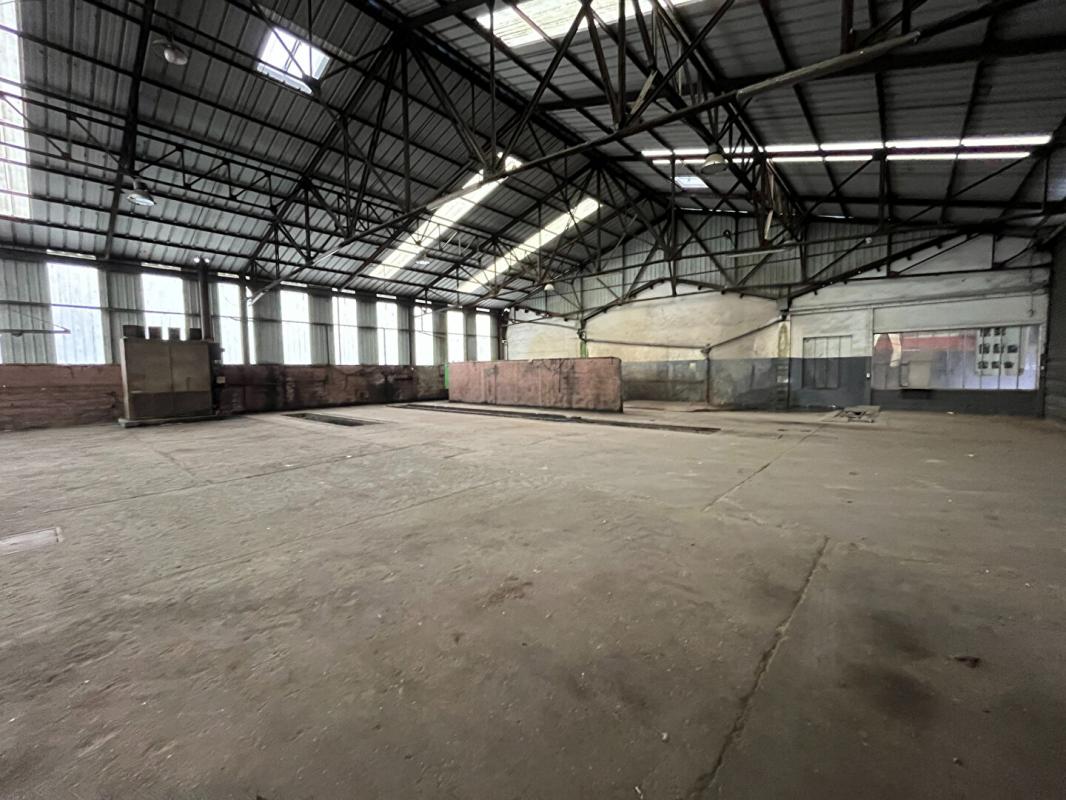 GOURNAY-EN-BRAY LOCAUX COMMERCIAUX GARAGE ENTREPOT LOCAL INDUSTRIEL 570 m2 2