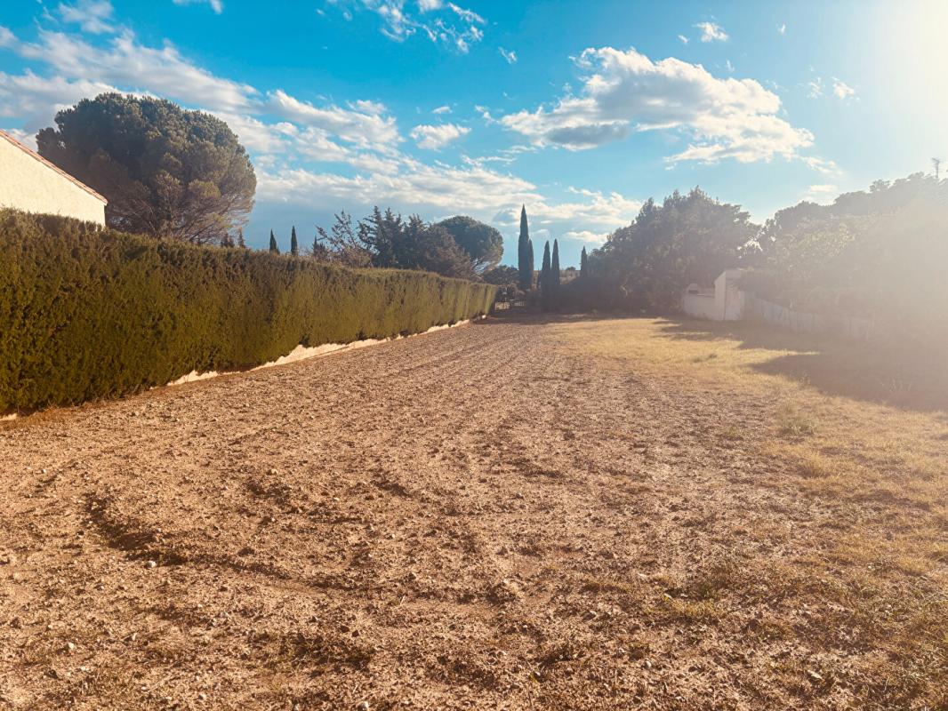 LEZIGNAN-CORBIERES Terrain à vendre LEZIGNAN CORBIERES (11200)  Secteur pinède -1407 m2- 80 000 FAI 1