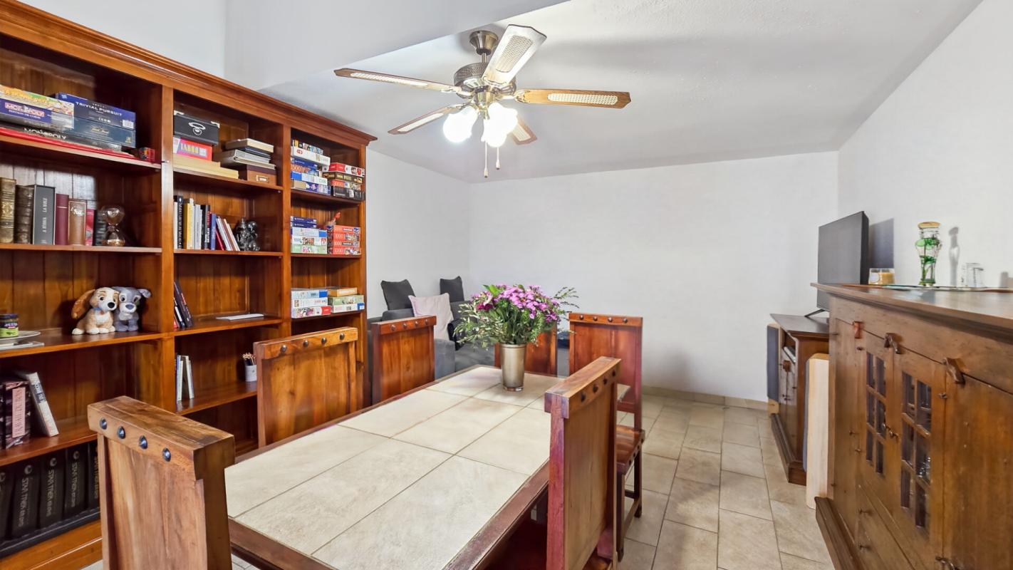 PROPRIANO A saisir à Propriano, appartement  indépendant de type 3 de 73 m2 avec jardinet et vue mer 5