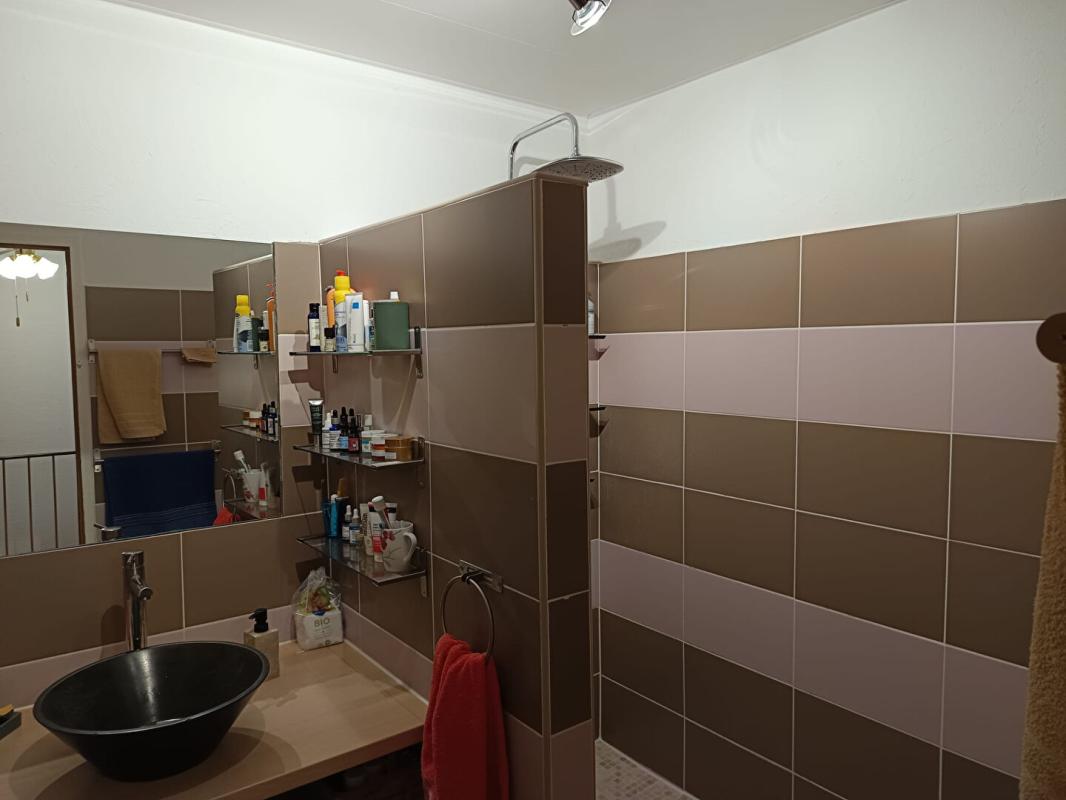 PROPRIANO A saisir à Propriano, appartement  indépendant de type 3 de 73 m2 avec jardinet et vue mer 6