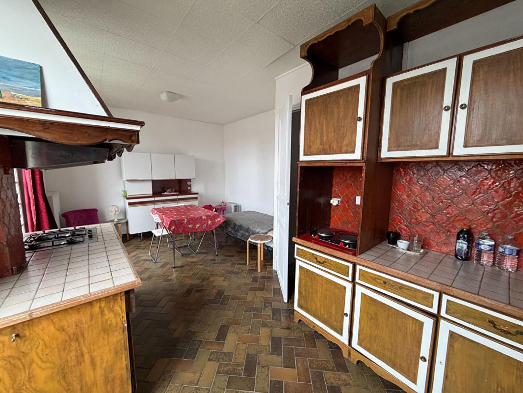 NEVERS Ensemble immobilier proche du centre ville et de l'isat 11