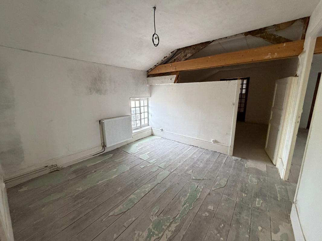 NEVERS Ensemble immobilier proche du centre ville et de l'isat 14