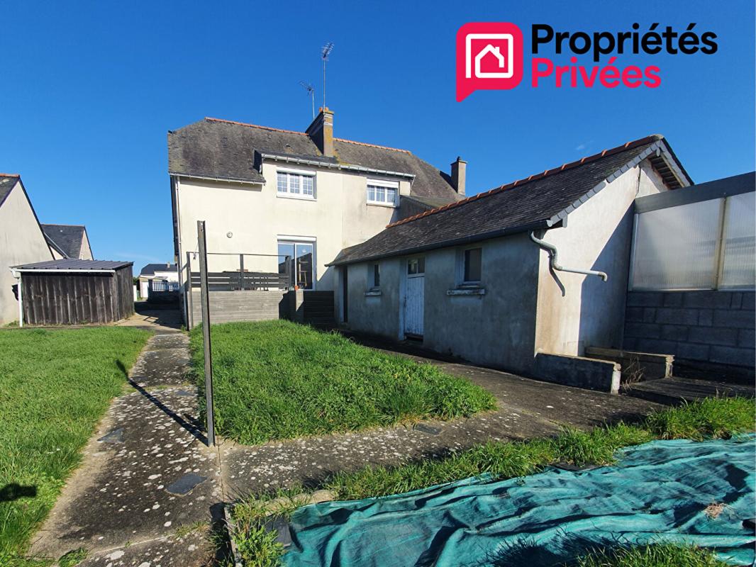 NOYANT-LA-GRAVOYERE Maison Segré en Anjou Bleu, quartier Noyant La Gravoyere 9