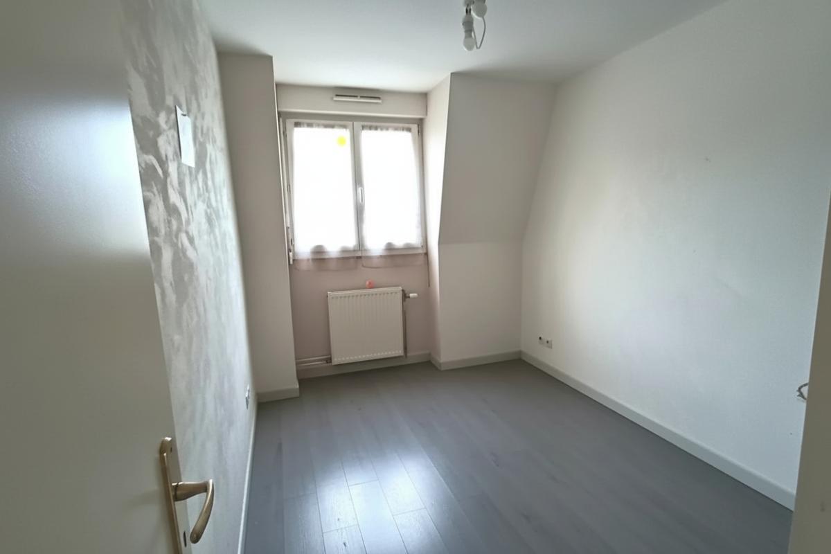 LAMPERTHEIM Appartement 4 pièces, terrasse, parking, garage et cave 11
