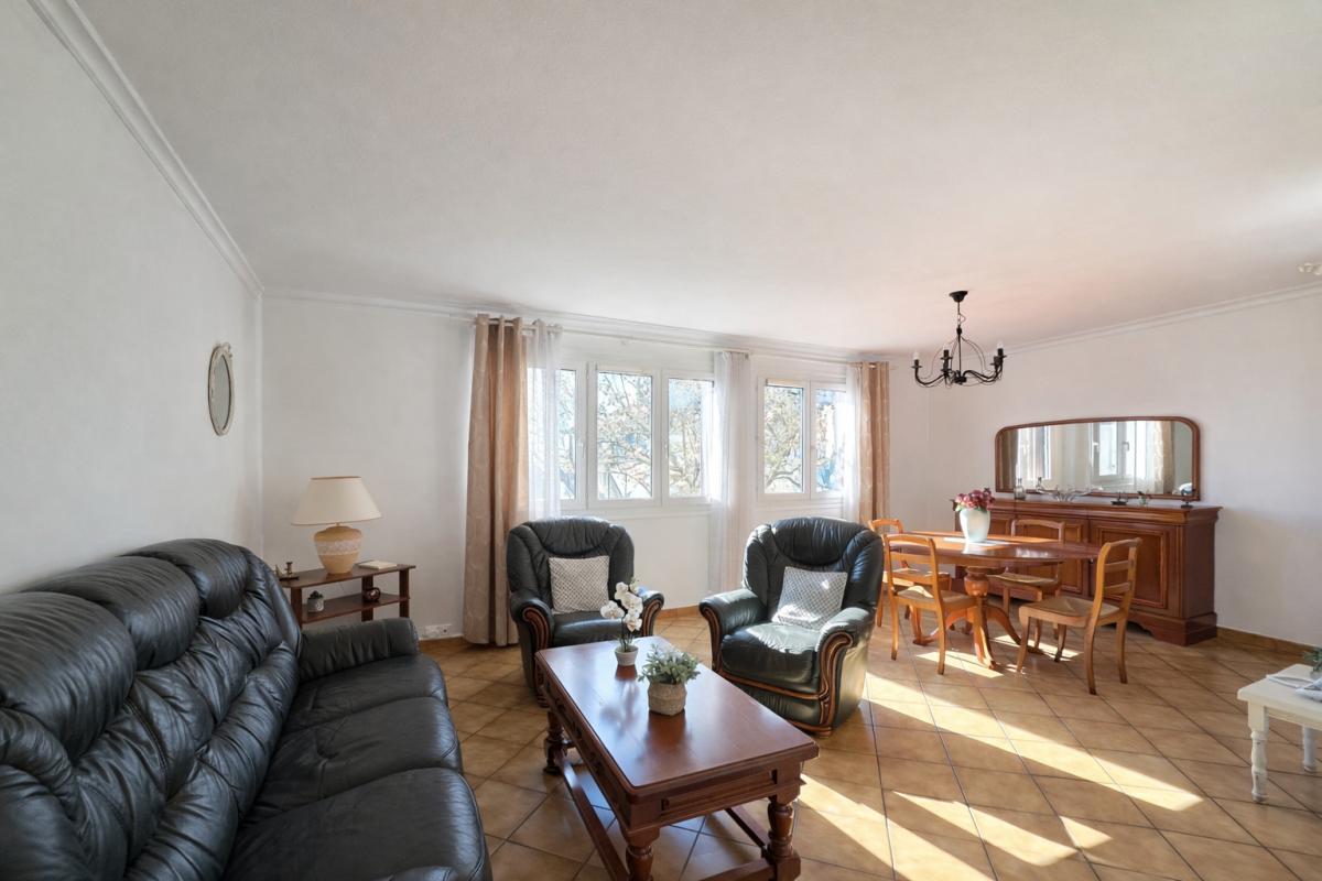 MANTES-LA-VILLE Maison Mantes La Ville 4 pièce(s) 75 m2 3