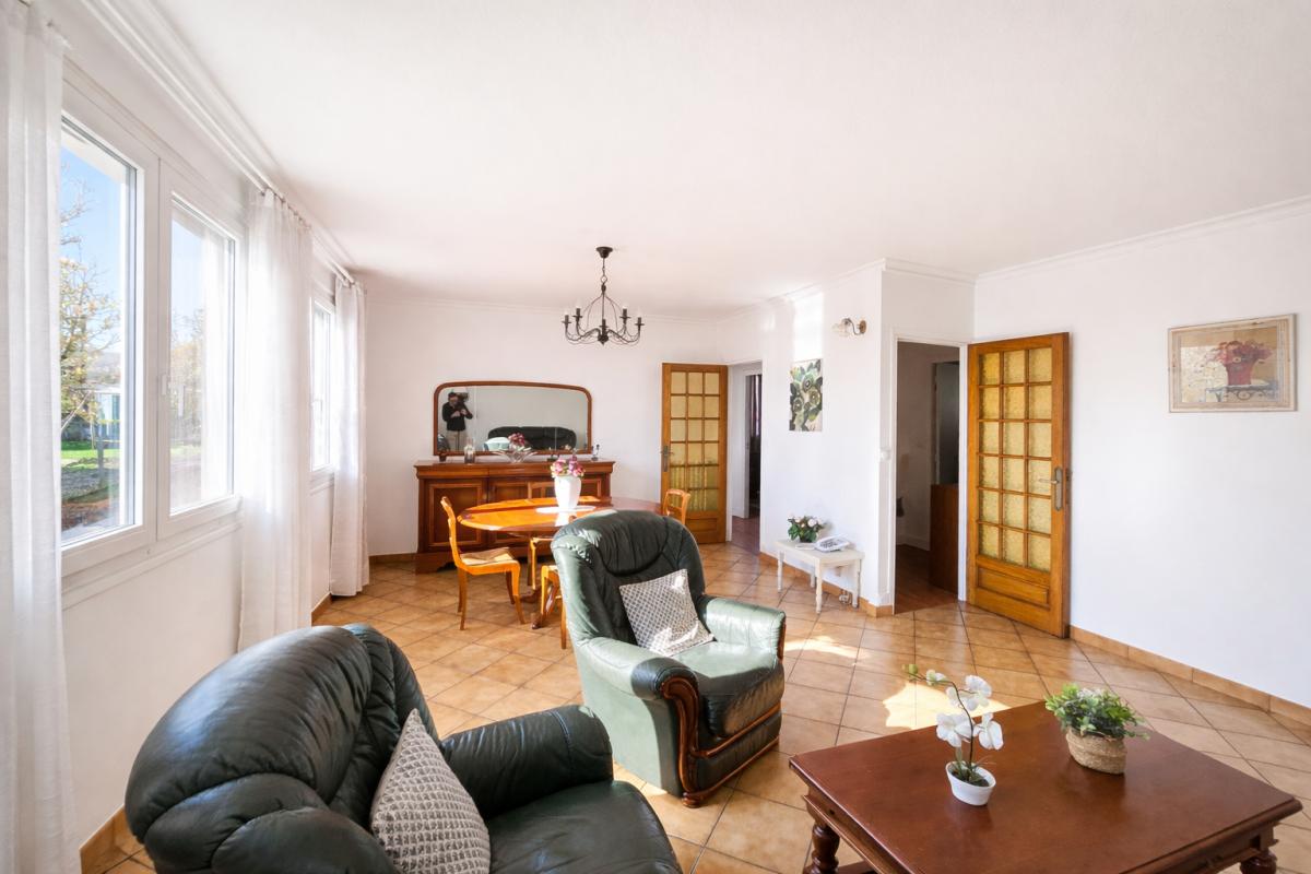 MANTES-LA-VILLE Maison Mantes La Ville 4 pièce(s) 75 m2 4