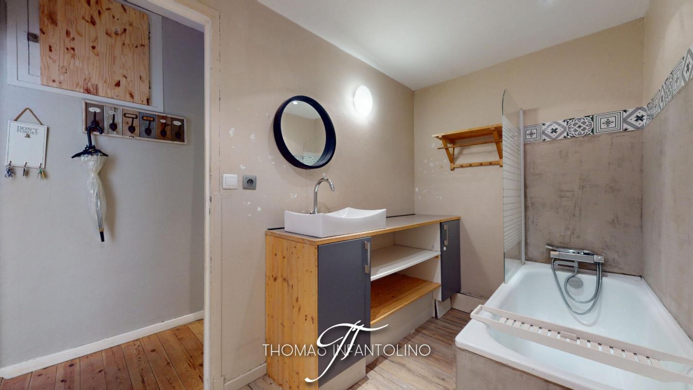 CARCASSONNE EN EXCLUSIVITE - CENTRE VILLE - 3 CHAMBRES - FAIBLE CHARGE - COPROPRIETE BENEVOLE 11