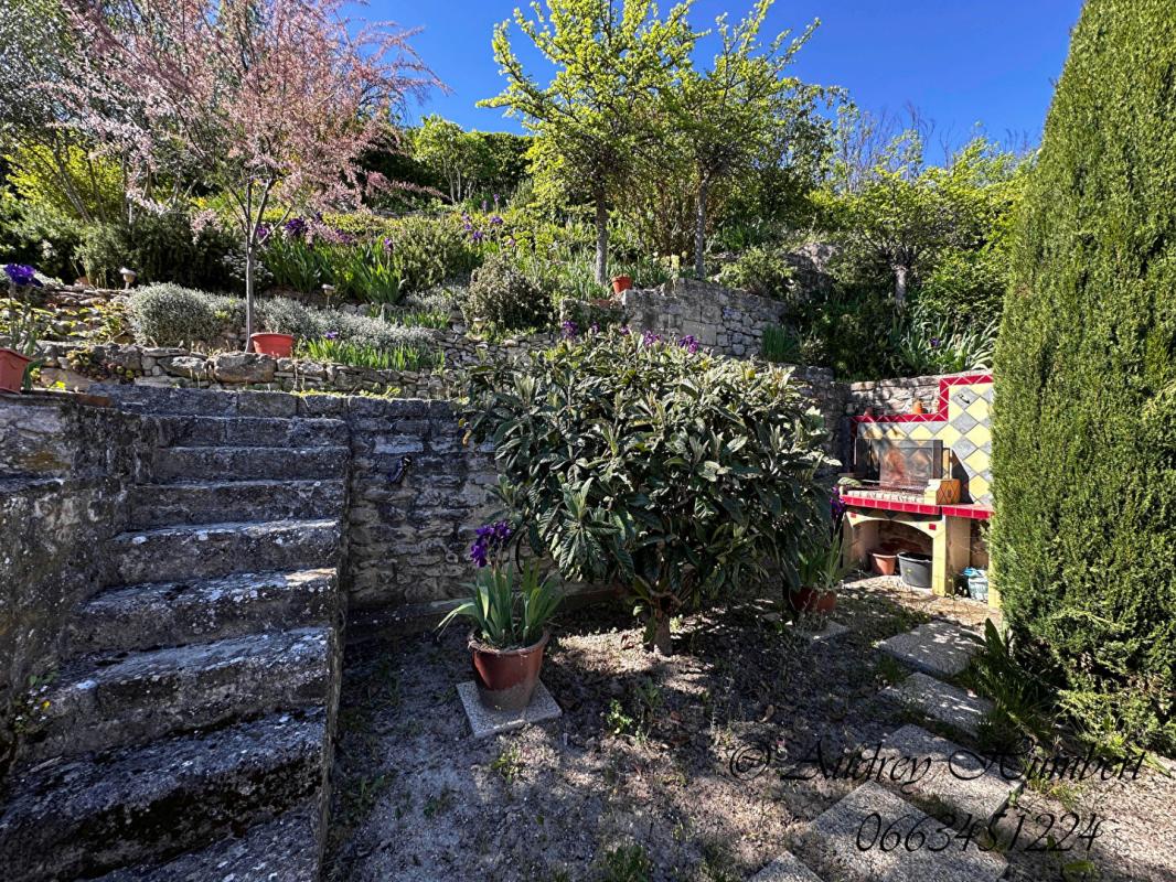 SAINT-MAIME EXCLU, proche FORCALQUIER, Belle MAISON DE VILLAGE de 126 m²  avec terrasses, jardin et cour 12
