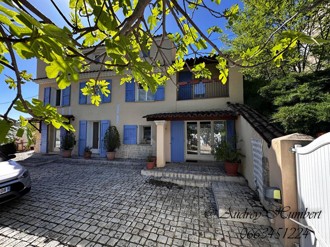 SAINT-MAIME EXCLU, proche FORCALQUIER, Belle MAISON DE VILLAGE de 126 m²  avec terrasses, jardin et cour 14