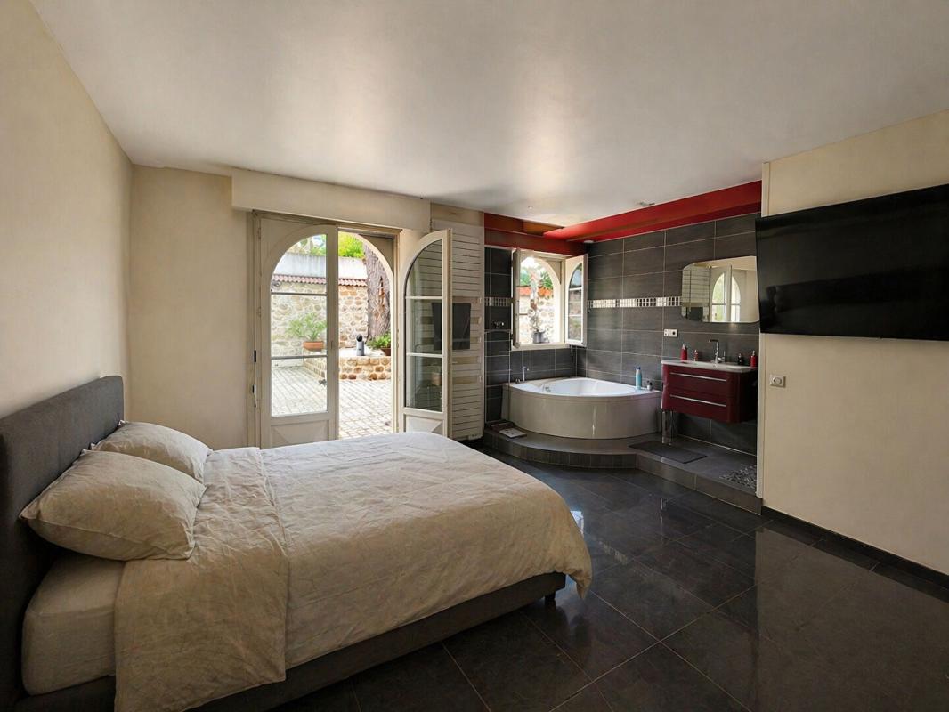 LA GARENNE-COLOMBES Rez-de-jardin avec jardin privatif -Esprit maison -La Garenne-Colombes 10