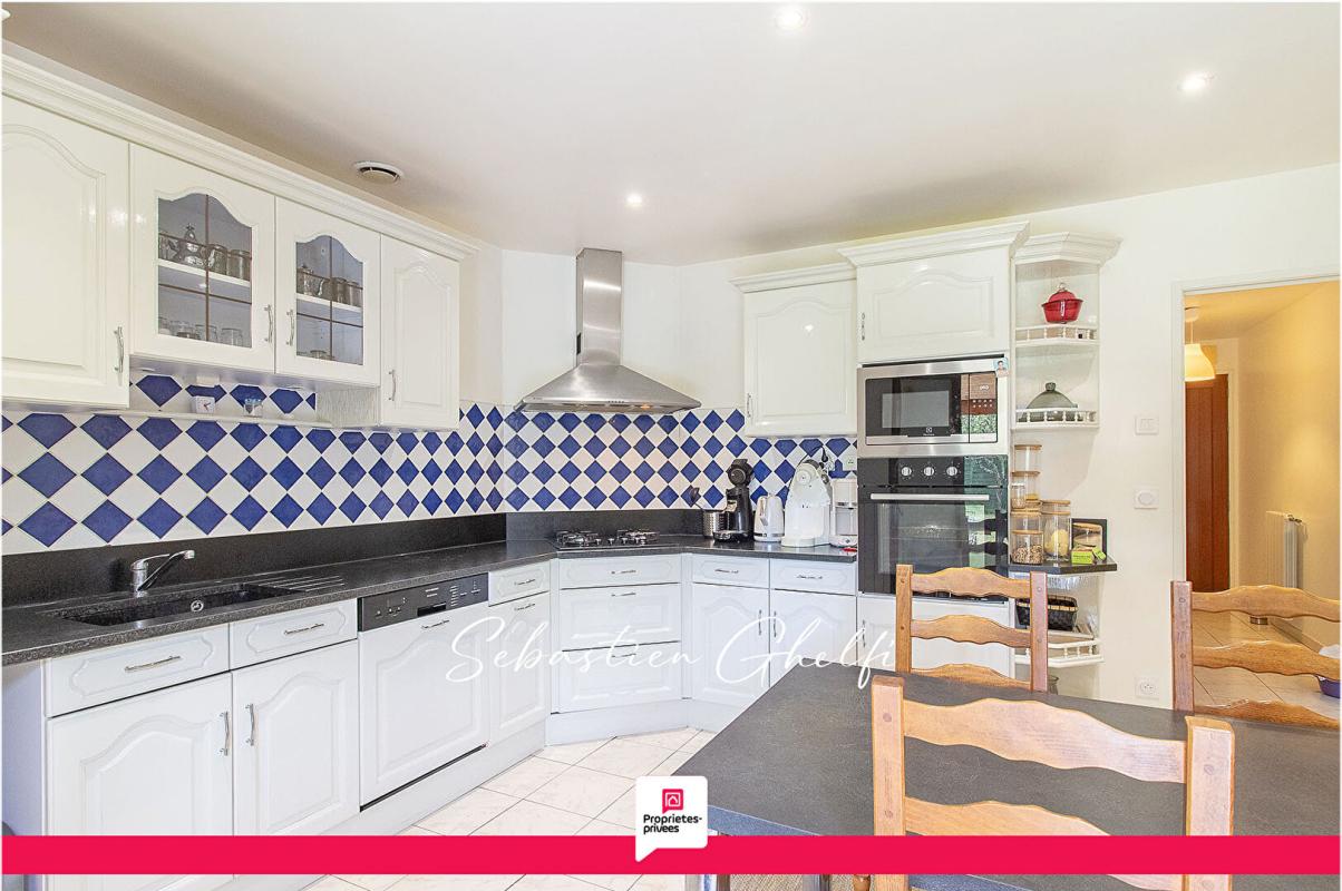 ROMORANTIN-LANTHENAY secteur nord rue recherché-maison de plain-pied avec 4 chambres 10