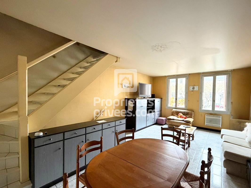 TOURS EXCLUSIVITÉ A VENDRE : immeuble (local commercial + appartement) 147 m2 Tours centre 4