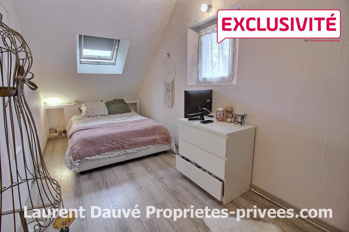 SAINT-PRYVE-SAINT-MESMIN 45750 ST PRYVE ST MESMIN - Maison 4 chambres et bureau sur s/sol total - Garage 6